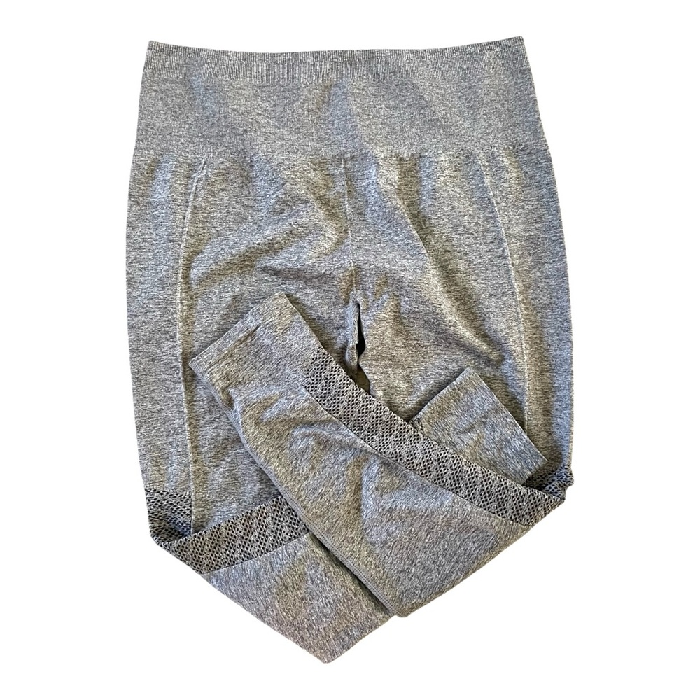 Fabletics Sync Perforated High-Waisted Seamless L… - image 2